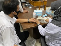 Antisipasi Penyebaran Covid -19, BNNP Sulsel Gelar Rapid Test 30 Pegawai