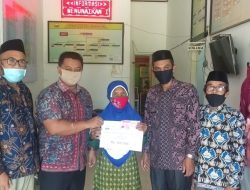 Pemdes Salurkan BLT Ke 6 Desa di Kecamatan Kumpeh untuk Warga Terdampak Covid-19
