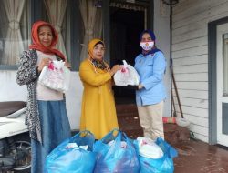 Tak Kenal Lelah, Srikandi Gerindra Sumbar Ini Kembali Salurkan Bantuan APD dan Sembako di Padang Panjang