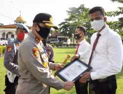 Pemberian Penghargaan Kepada 18 Personil POLRES Pelalawan Yang Berprestasi