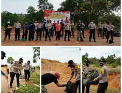 Bhayangkara 74: Polsek Tanjungpinang Timur bersama Stakeholder dan Masyarakat Gotong Royong Bersihkan Jalan