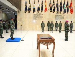 MAYJEN TNI (MAR) Yuniar Ludfi Serahkan Jabatan ASPOTMAR KASAL