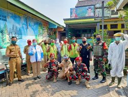 Anggota Koramil 01/Tgr Lakukan Serter Pengamanan Rapid tes di Wilayah