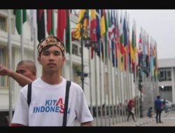 Altariqat Alty yanzur Biha al’islam ‘iilaa alsiyasa (Cara islam memandang politik ).