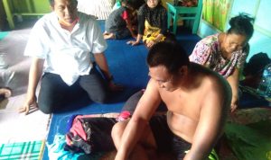 Komisioner KPU Kunjungi Korban Kebakaran Di Kecamatan Pasilambena