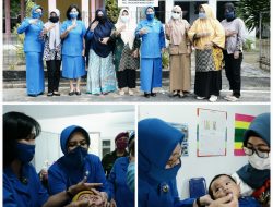 Anak Balita Lantamal IV diberi Vitamin