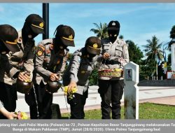 Jelang Hari Jadi Polwan ke-72, Polwan Polres Tanjungpinang Tabur Bunga di TMP