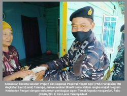 Wujud Ketahanan Pangan, Lanal Tarempa Bagi-bagi Ayam Ternak