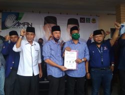 Masyarakat Membludak dan Antusias Antarkan AMAN ke KPU