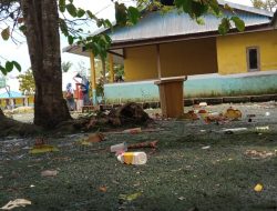Halaman SMK-N 1 Taliabu Barat, di “Diami” Genangan Air
