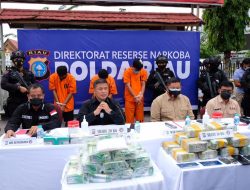Polda Riau Kembali Ungkap 36 Kg Sabu Dan Amankan 5 Tersangka.
