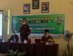 Lakukan Penyuluhan Hukum, Jaksa Kunjungi SMPN 2 Tapung Hilir