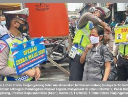 Operasi Zebra Seligi 2020 : Satlantas Polres Tanjungpinang Bagikan Masker dan Sosialisasi Protokol Kesehatan