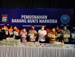 Buah Sinergitas, Polda Riau Bersama BNNP Riau Musnahkan 122 KG Sabu dan 10.000 Ekstasi