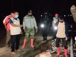 Personil Tanggap Bencana Gabungan di Selayar Monitoring Potensi Banjir Rob
