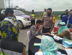 Satlantas Polres Pelalawan Laksanakan Pemeriksaan Kesehatan Terhadap Pengemudi 