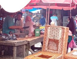 Tradisi Bakar Ayam di Malam Tahun Baru