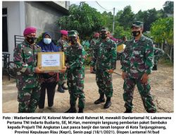 Lantamal IV Berikan Sembako pada Prajurit Korban Banjir dan Tanah Longsor