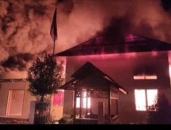 Gedung Asrama Putri Cahaya Islami Padang Kaduduak di Lalap Si Jago Merah