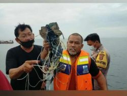 Pesawat Sriwijaya Air, Lost Contact Di Kepulauan Seribu