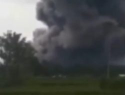 Mengeluarkan Awan Panas Dan Hujan Debu, Warga Lereng Gunung Simeru Mulai Panik