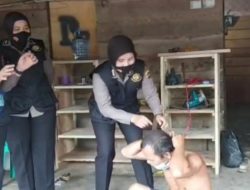 Srikandi Squad 1 Polres Merangin, Bagikan Masker di Usaha Tahu Citra Sari