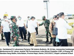 Danlantamal IV Sambut Kedatangan Menko Marves di Bandara Hang Nadim Batam