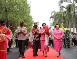 Tiba di Mapolda Sumut, Irjen Pol Panca Putra Disambut Tarian Daerah Etnis Sumut