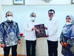 Jemput Bola !!. Wakil Bupati 50 kota Rizki Kurniawan Nakasri temui Kepala Badan Riset Kementrian Kelautan dan Perikanan RI
