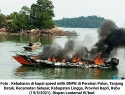 Posal Penuba Evakuasi Korban Kebakaran Kapal di Perairan Pulon