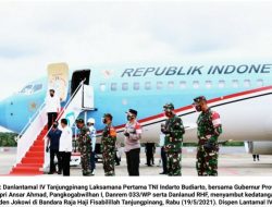 Danlantamal IV Sambut Kedatangan Presiden Jokowi di Bandara RHF Tanjungpinang