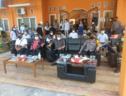 Wakapolres Muaro kompol Novrizal. MH Jambi Saksikan Pergeseran Logistik Persiapan PSU dari KPU Didistribusikan Ke 59 TPS Di Muaro Jambi