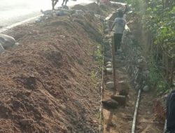 Viral, Ada Proyek Siluman Di Pesisir Selatan, “Pak De” Turun Gunung
