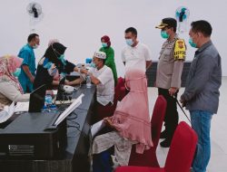 Polres Merangin Dengan Tema “Ayo..!!! Sukseskan Vaksinasi Untuk Membangun HERD IMMUNITY Kita Harus Percaya Diri Pandemi Covid-19 Dapat Segera Diakhiri”.