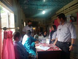 Camat Kumpeh Dicky Ferdiansyah S.SSTP Turun Langsung Bersama (MUSPIKA KECAMATAN) Pantau Vaksinasi Lansia Di Kelurahan Tanjung