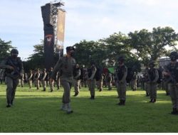 Dansat Brimob Sumut Pimpin Upacara Pembukaan Latihan Peningkatan Kemampuan KLBM
