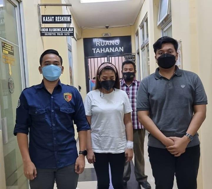 Inilah Wajah Ibu yang Tega Aniaya Bayi Sendiri