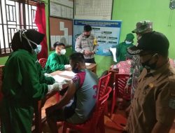 Vaksinasi Lansia Di Desa peradun/Temberas Tahap Pertama kec.Muara Siau