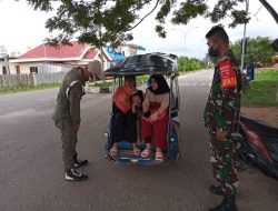 Gelar Razia Masker, Babinsa di Taliabu Jadi ‘Model’ Pendisiplinan Prokes