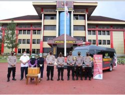 Kapolda Sumatera Utara terima 1 (satu) unit Mobil PCR dan 45 Vial Obat