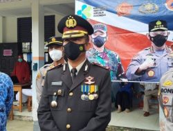 Bupati Muaro Jambi Ketua DPRD dan Kapolres Muaro Jambi menyaksikan 300 Siswa dan Pedagang Kantin di Muarojambi Divaksin di SMAN. 2