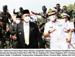 Gubernur Kepri Hadiri Penutupan Dikmaba dan Dikmata PK TNI-AL XLI 2021 oleh KASAL  