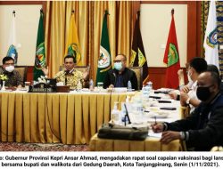 Ansar Ahmad Minta Bupati dan Walikota Gesa Vaksinasi bagi Lansia