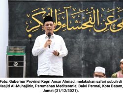 Safari Subuh: Ansar Ahmad Serahkan Hibah 3 Unit Mobil Ambulance