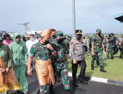 Kapolda Sumut Sambut Kedatangan KSAD di Lanud Soewondo