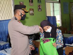 Kapolres Merangin Mendatangi SMPN1 Merangin Untuk Menitipkan Pesan Kepada Anak Didiknya