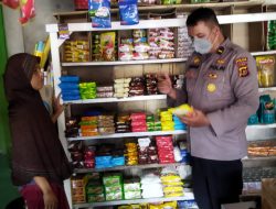 KBO Sat Binmas Polres Muaro Jambi Mengecek Ketersediaan Minyak Goreng Dikecamatan Taman Rajo