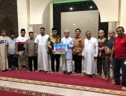 Nurkhalis Dt Bijo Dirajo Bantu Pesantren Bunayya Kota Payakumbuh