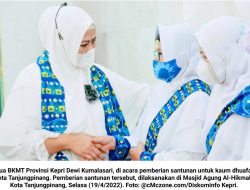 Sempena Nuzulul Qur’an, BKMT Kepri Berikan Santunan untuk Kaum Dhuafa Tanjungpinang