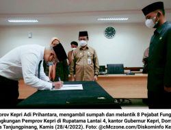 Adi Prihantara Lantik 8 Pejabat Fungsional